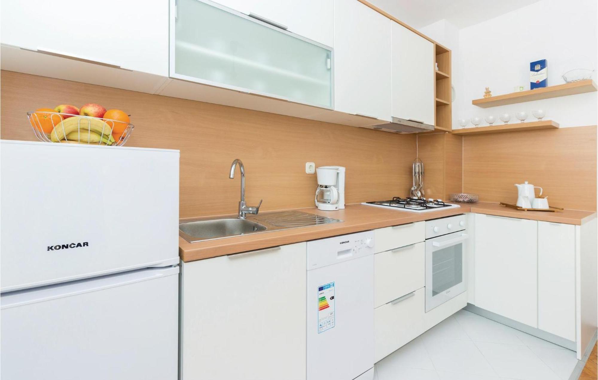 Stunning Home In Zadar With Kitchen Extérieur photo